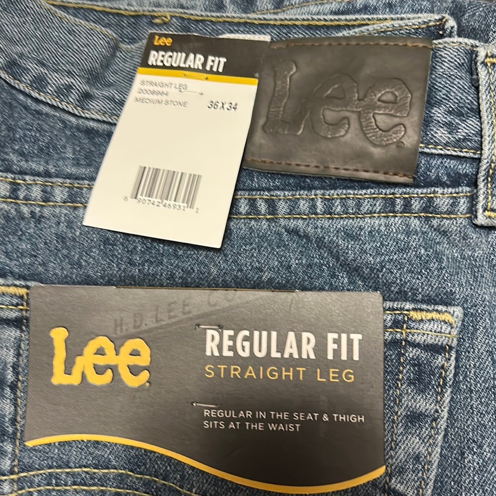 Lee, regular fit, straight leg jeans with tags